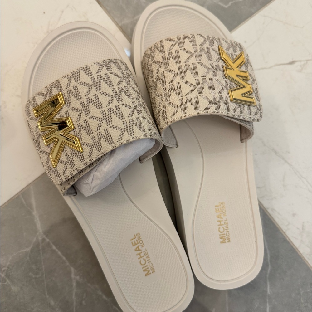 Michael Kors Women's Slide Sandals - Gold and Cream